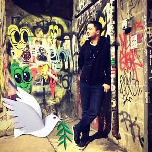 Meet your Posher, Avi